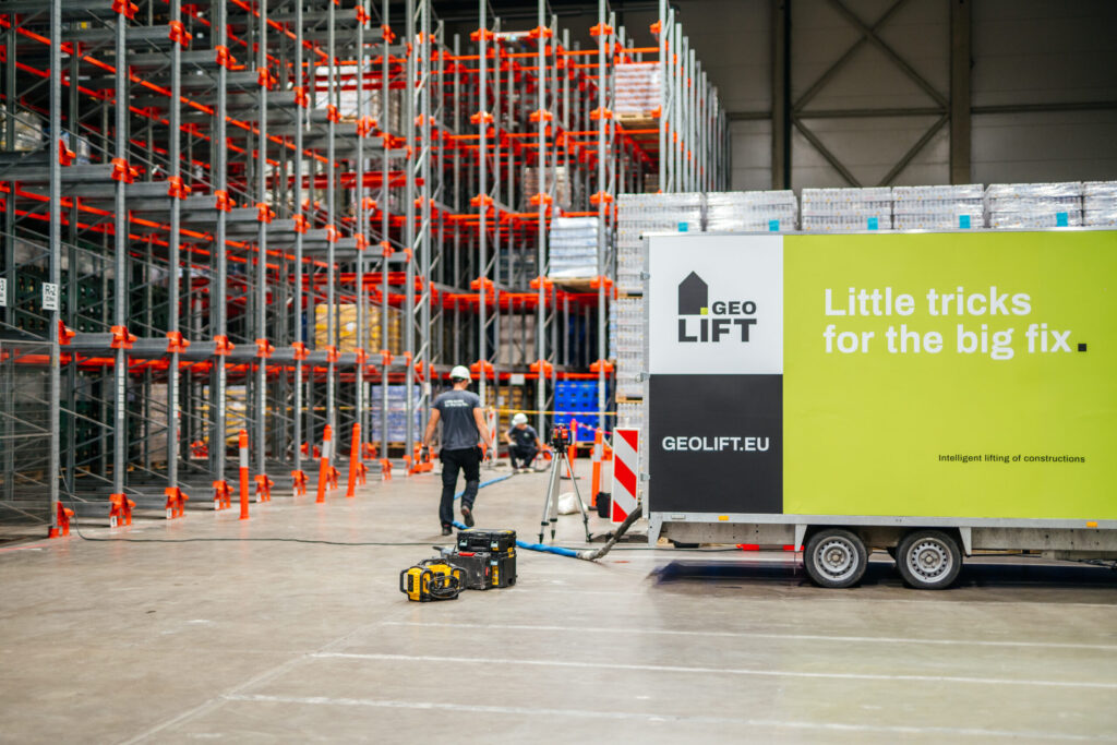 GEOLIFT industrial floor stabilisation equipment in warehouse